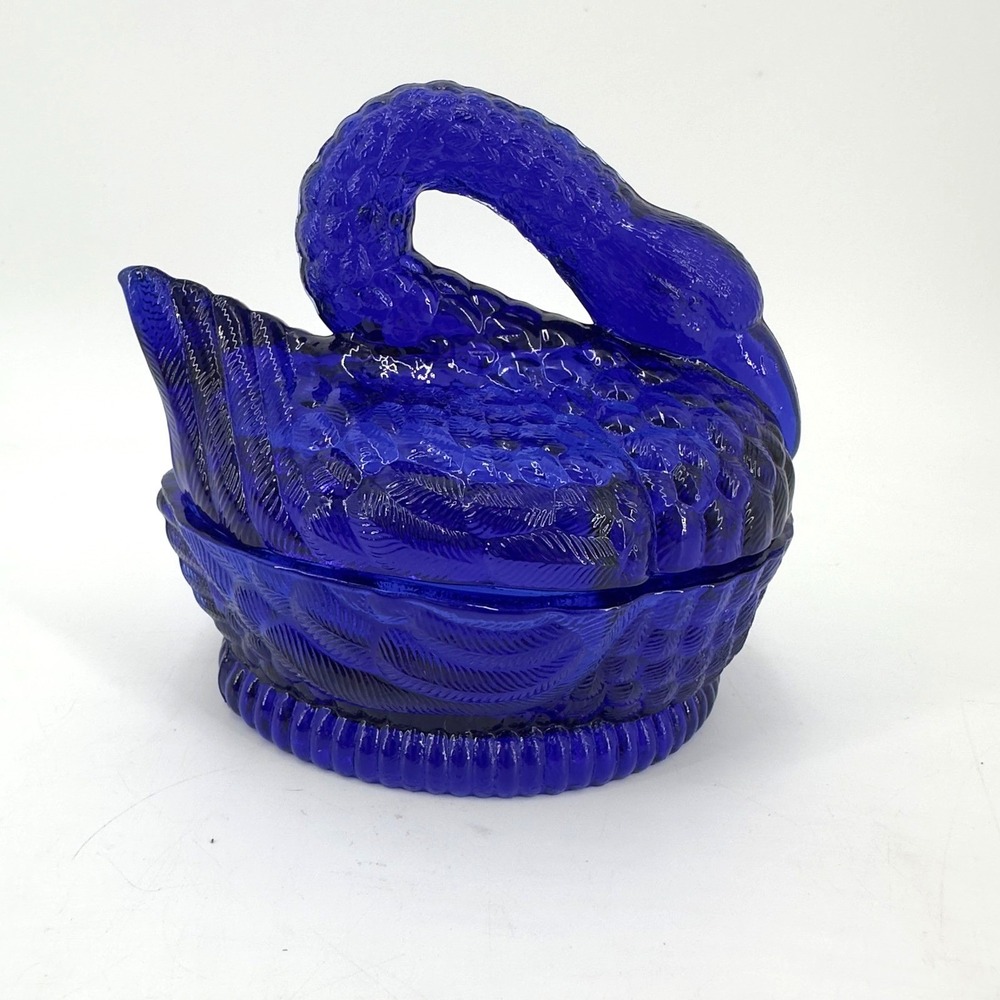 Vintage Hsinchu Taiwan Cobalt‎ Blue Glass Swan Covered Dish MCM Trinket Box